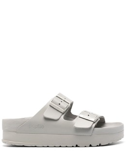 Birkenstock: Серые сандалии 