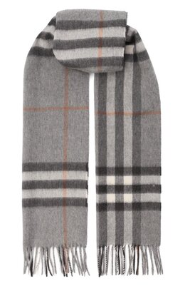 Burberry: Серый шарф 