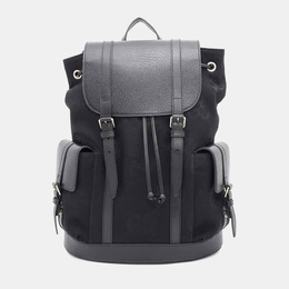 Gucci: Чёрный рюкзак  GG