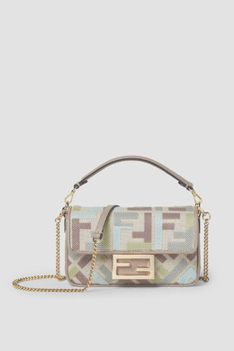 Fendi: Светлая сумка  Baguette