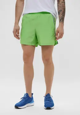 Under Armour: Спортивные шорты 