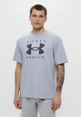 Under Armour: Серая футболка 