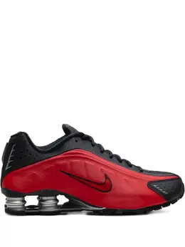 Nike: Красные кроссовки  Shox R4