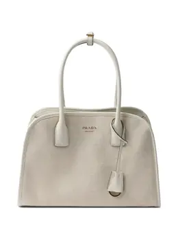 Prada: Белая сумка-шоппер 