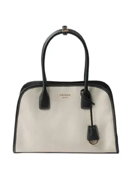 Prada: Светлая сумка-шоппер 