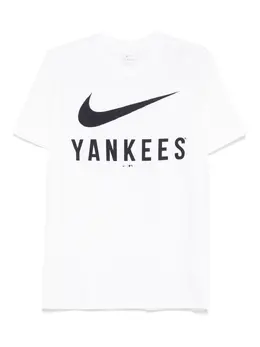 Nike: Белая футболка 