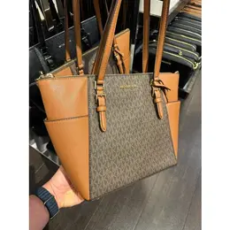 MICHAEL KORS: Чёрная сумка 