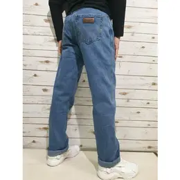 Wrangler: Классические джинсы 