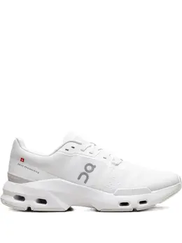 On Running: Белые кроссовки 