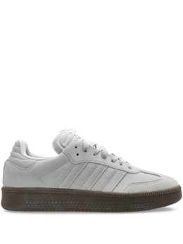 Adidas: Серые кроссовки  Samba