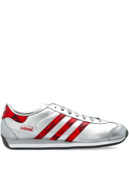 Adidas: Серебристые кроссовки 