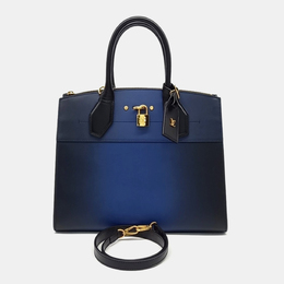 Louis Vuitton: Чёрная сумка 