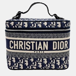 Dior: Голубая сумка 