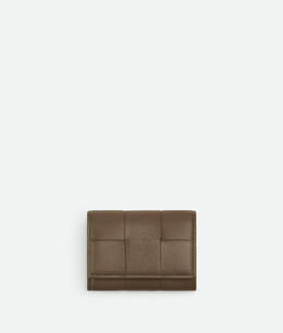 Bottega Veneta: Коричневая сумка 