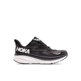 HOKA: Чёрные кроссовки 