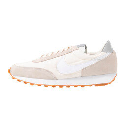 Nike: Бежевые кроссовки  Daybreak