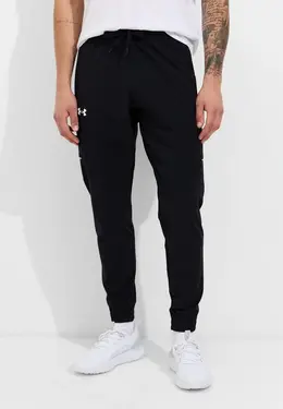 Under Armour: Спортивные брюки 