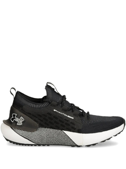 Under Armour: Чёрные кроссовки 