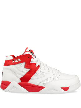 Fila: Белые кроссовки 