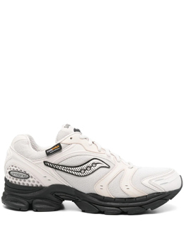 Saucony: Кроссовки 