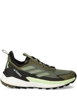 Adidas: Зелёные кроссовки 