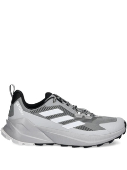 Adidas: Серые кроссовки  Terrex