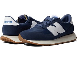 New Balance: Чёрные кроссовки 
