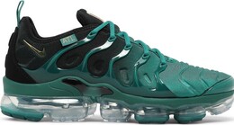 Nike: Зелёные кроссовки  Air Vapormax Plus