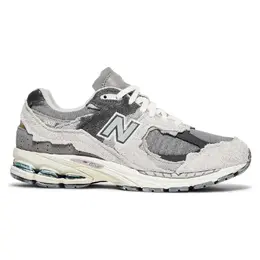 New Balance: Серые кроссовки  2002R