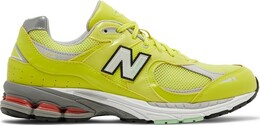 New Balance: Жёлтые кроссовки  2002R