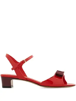 Ferragamo: Красные сандалии  Vara