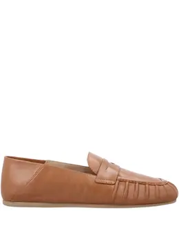 Stuart Weitzman: Коричневые лоферы 