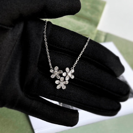 Van Cleef & Arpels: Подвеска 