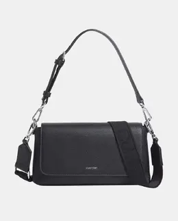 Calvin Klein: Чёрная сумка 