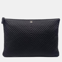 Chanel: Чёрный клатч 