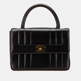 Chanel: Чёрная сумка на руку 