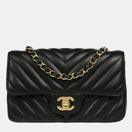 Chanel: Чёрная сумка 