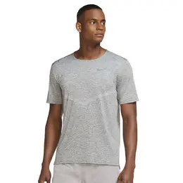 Nike: Серая футболка  Dri FIT