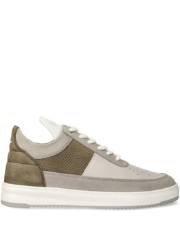 Filling Pieces: Кроссовки 