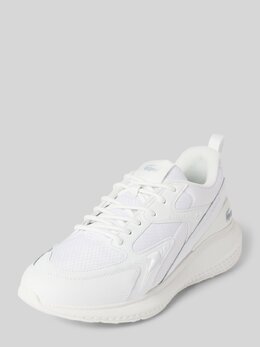 Lacoste: Белые кроссовки 