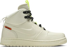 Nike: Бежевые ботинки 