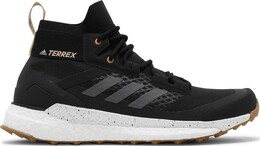 Adidas: Чёрные ботинки  Terrex Free Hiker Primeblue
