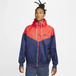 Nike: Спортивная куртка  Heritage Essentials