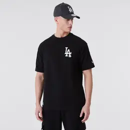 NEW ERA: Футболка  Essentials оверсайз