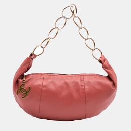 Chanel: Красное кольцо 