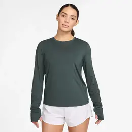 Nike: Классическая футболка 