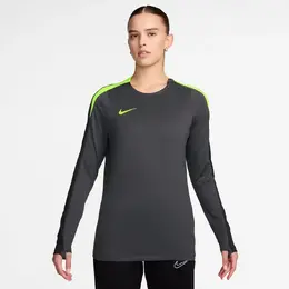 Nike: Серая футболка 
