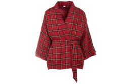 Gucci: Красная куртка 