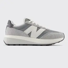 New Balance: Серые кроссовки 