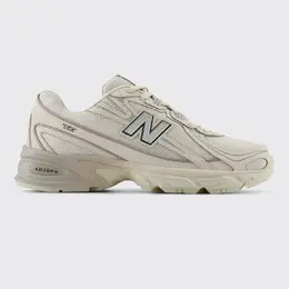 New Balance: Бежевые кроссовки 